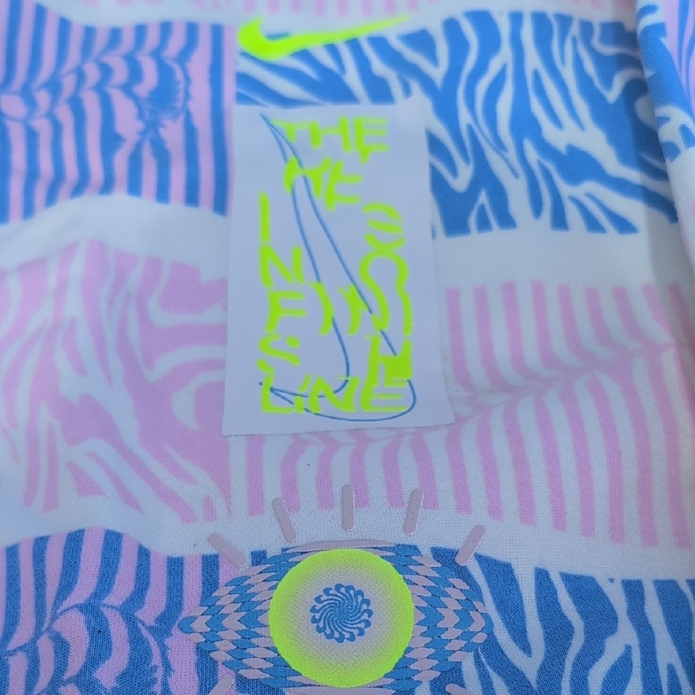 NWT Nike Pink and Blue Sweater - Picture 3 of 7